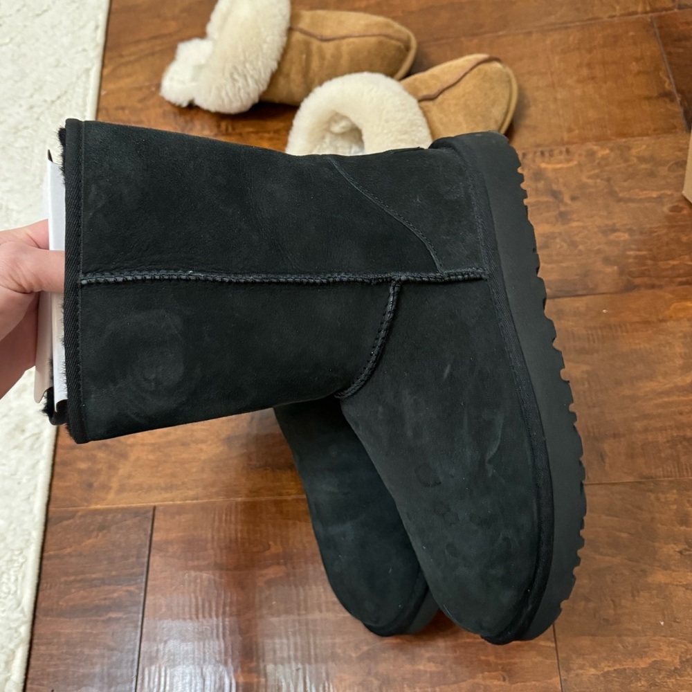 UGG Classic Short II (Black) - Picture 2 of 6